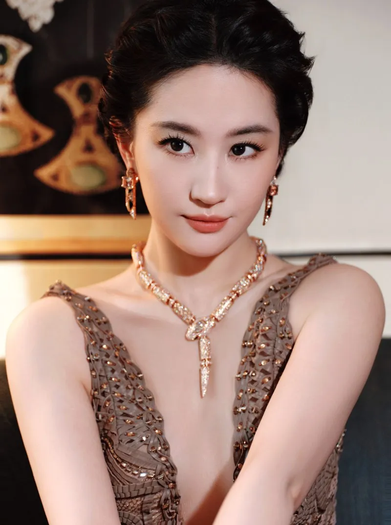 voh-luu-diec-phi-bung-no-visual-dien-anh-goi-nho-bo-phim-kim-phan-the-gia-17