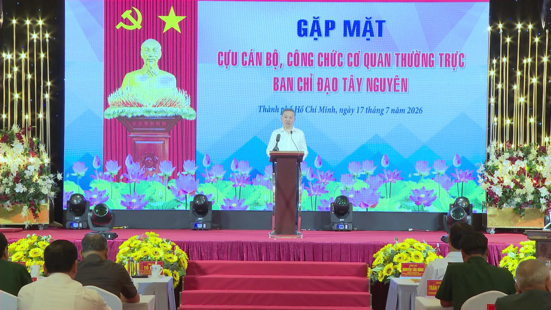 Tổng Bí thư, Chủ tịch nước Tô Lâm dự gặp mặt cựu cán bộ Ban Chỉ đạo Tây Nguyên - Ảnh 2.