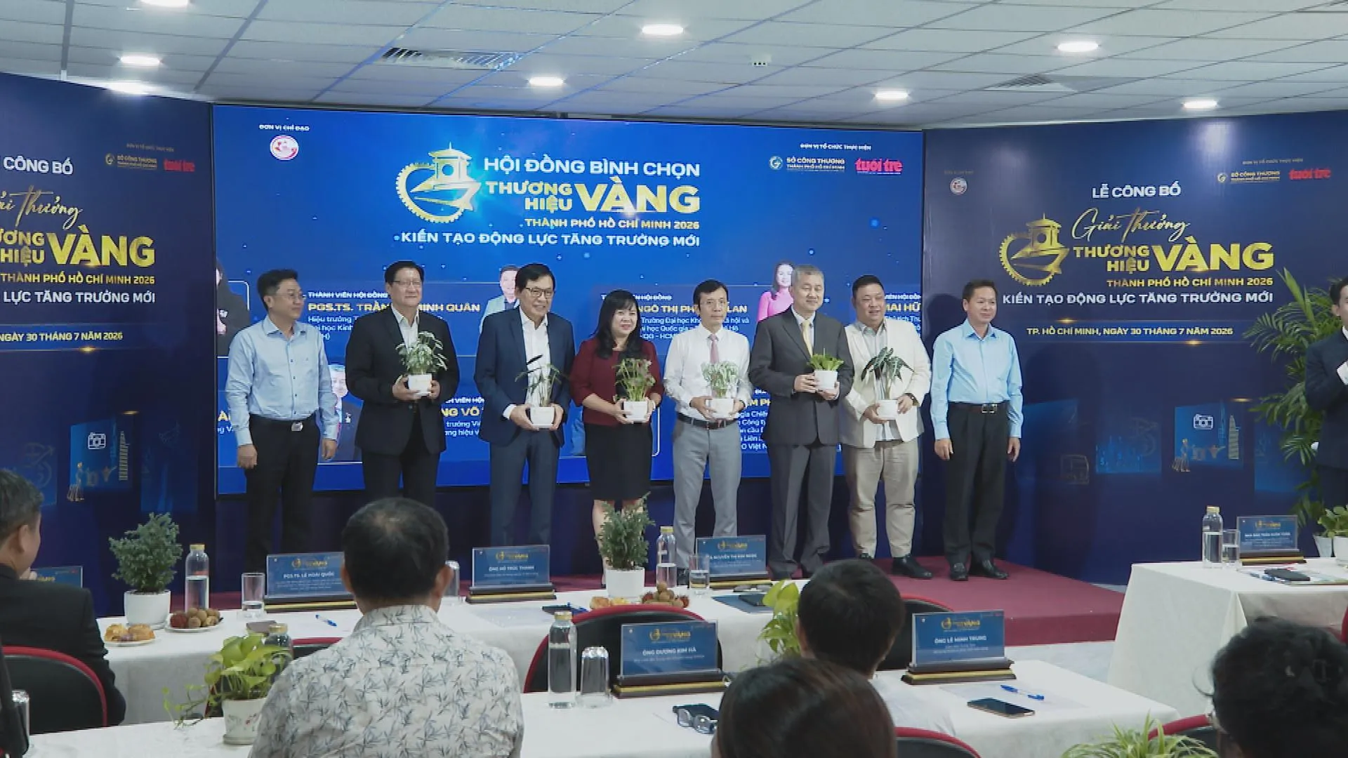 Tôn vinh thương hiệu Việt, thúc đẩy doanh nghiệp phát triển bền vững - Ảnh 2.