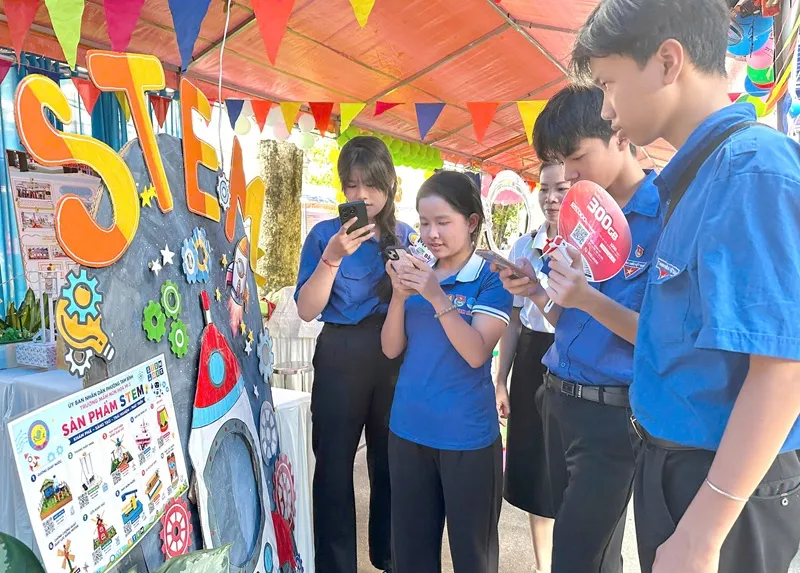 trai nghiem khong gian cong nghe Stem