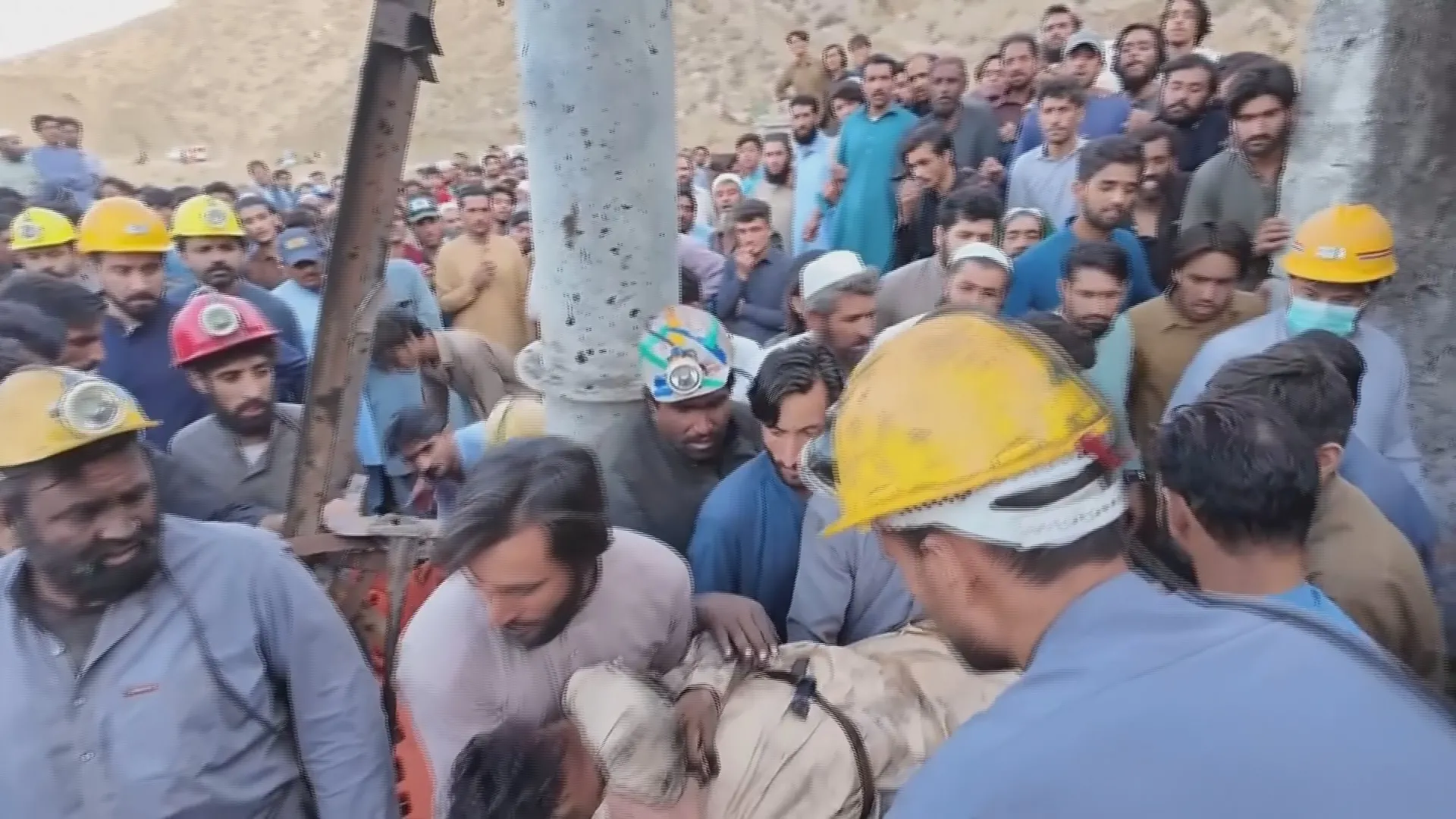 Nổ mỏ than ở Pakistan, ít nhất 32 người thiệt mạng - Ảnh 2.