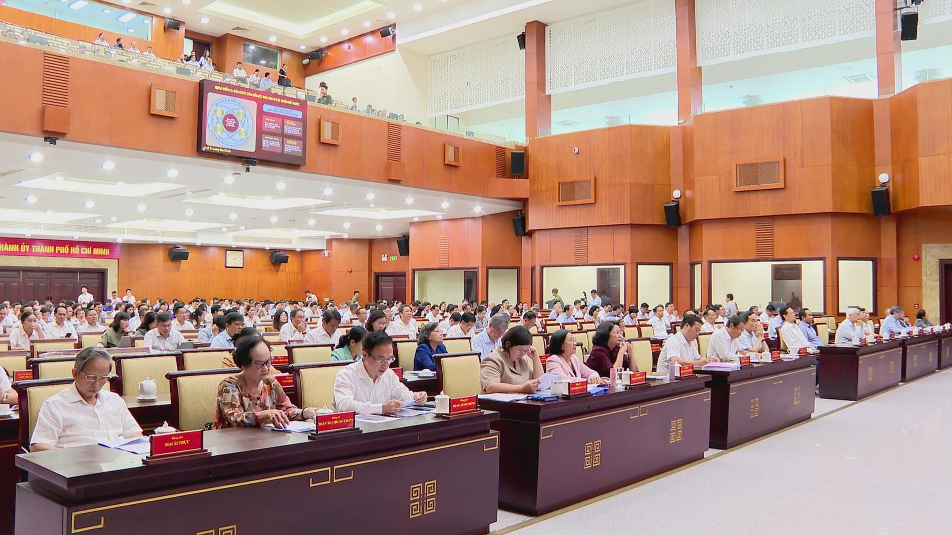 Hội nghị Trung ương 3: Tạo động lực mới cho phát triển đất nước - Ảnh 5. Hội nghị Trung ương 3: Tạo động lực mới cho phát triển đất nước - Ảnh 5.