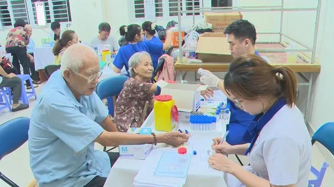 TP. Hồ Chí Minh Mỗi lực lượng một phần việc, cùng chăm lo sức khỏe người dân - Ảnh 1