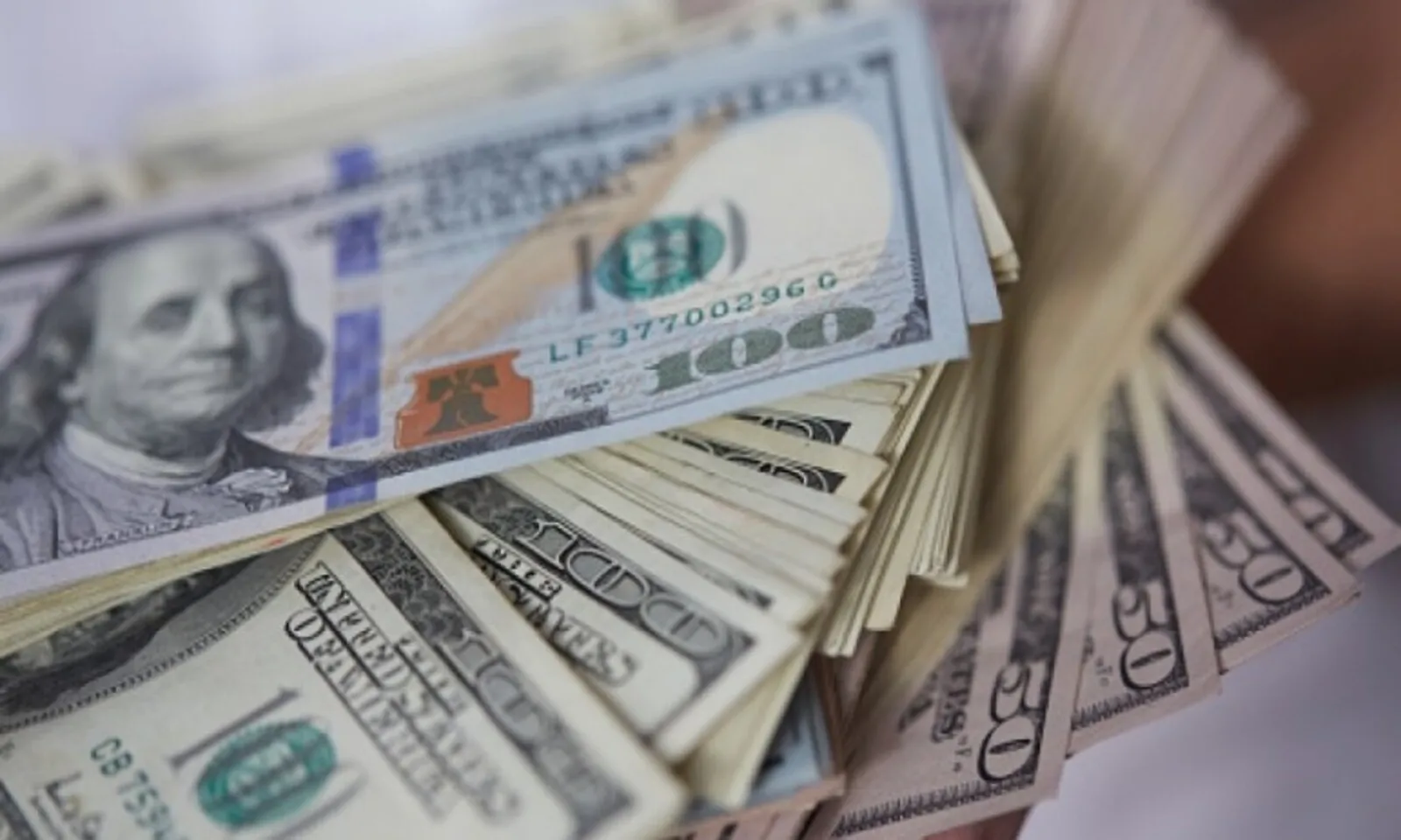 Tỷ giá USD hôm nay 4-8 USD tự do giảm mạnh, còn 26.110 đồngUSD - Ảnh 1
