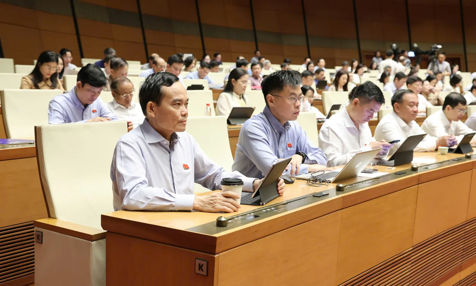 Chính phủ trình Quốc hội về việc thành lập thành phố Quảng Ninh và thành phố Bắc Ninh