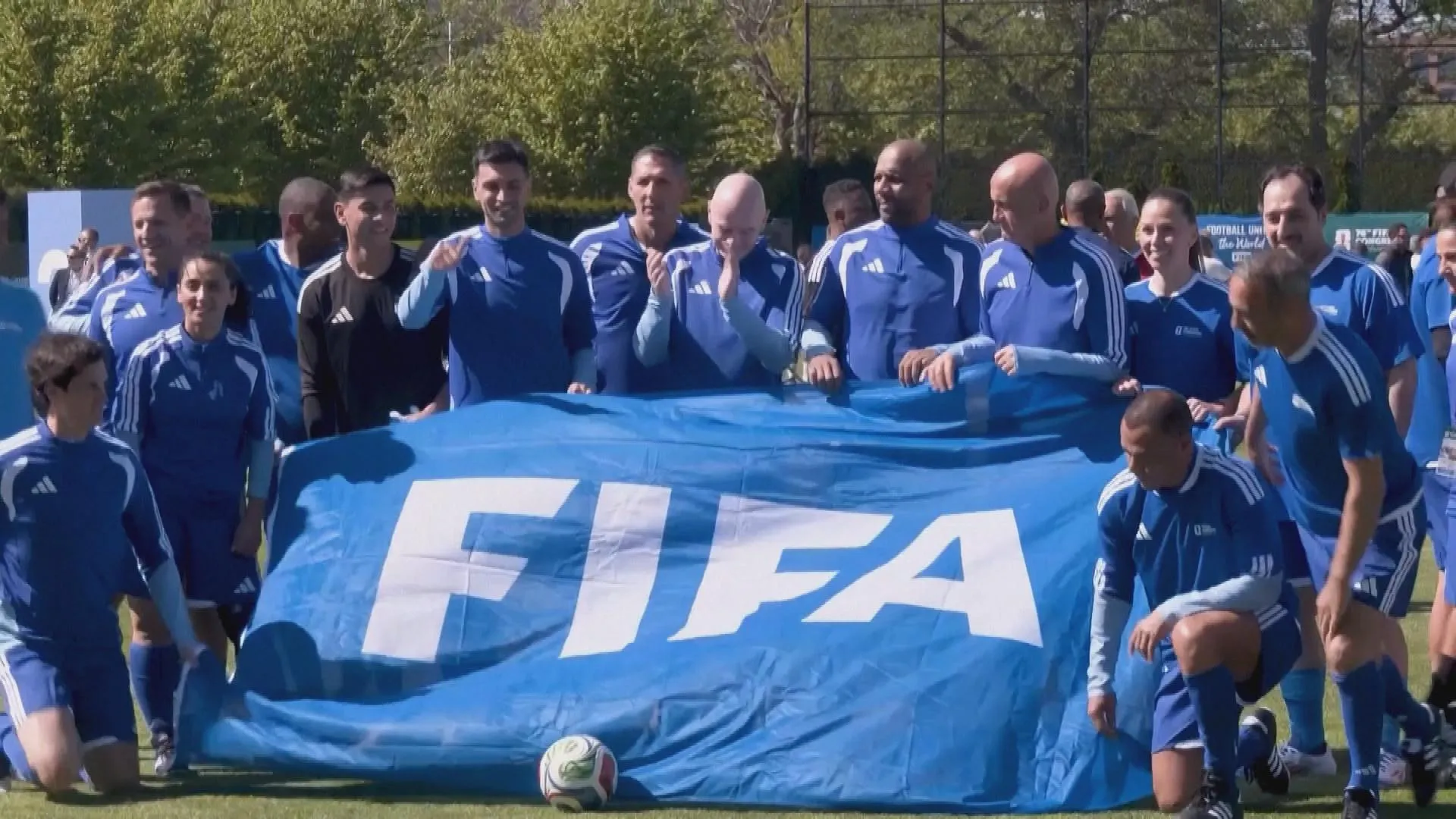 Chủ tịch FIFA triệu tập cuộc họp khẩn- Ảnh 3.