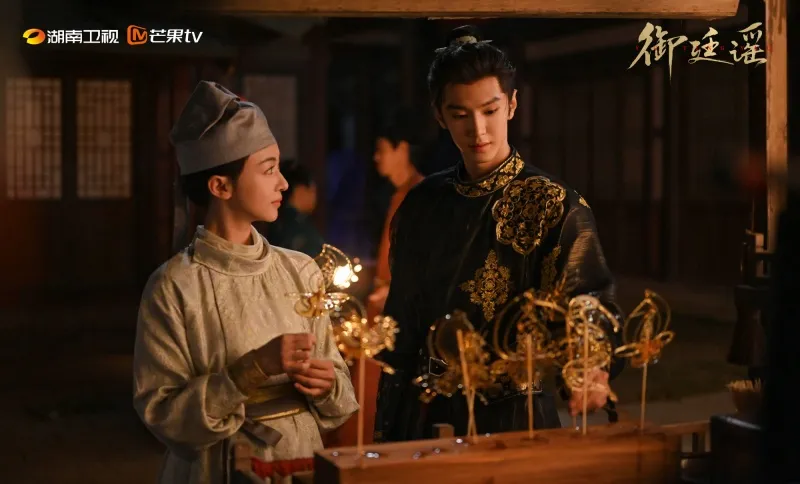 voh-ngu-dinh-dao-mo-man-bung-no-nhung-cang-ve-sau-cang-duoi-1