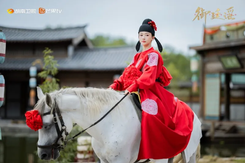 voh-ngu-dinh-dao-mo-man-bung-no-nhung-cang-ve-sau-cang-duoi-6