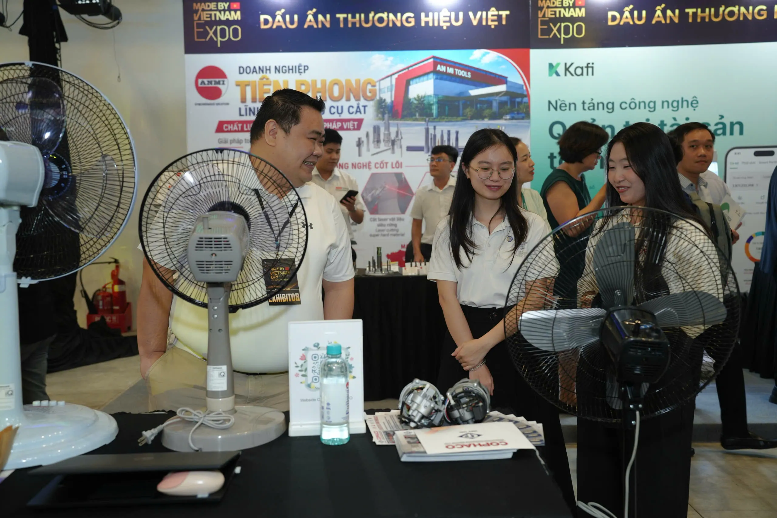 Khai mạc Made By Vietnam Expo 2026: Khơi dòng thương hiệu Việt vươn tầm quốc tế - Ảnh 6. Khai mạc Made By Vietnam Expo 2026: Khơi dòng thương hiệu Việt vươn tầm quốc tế - Ảnh 6.