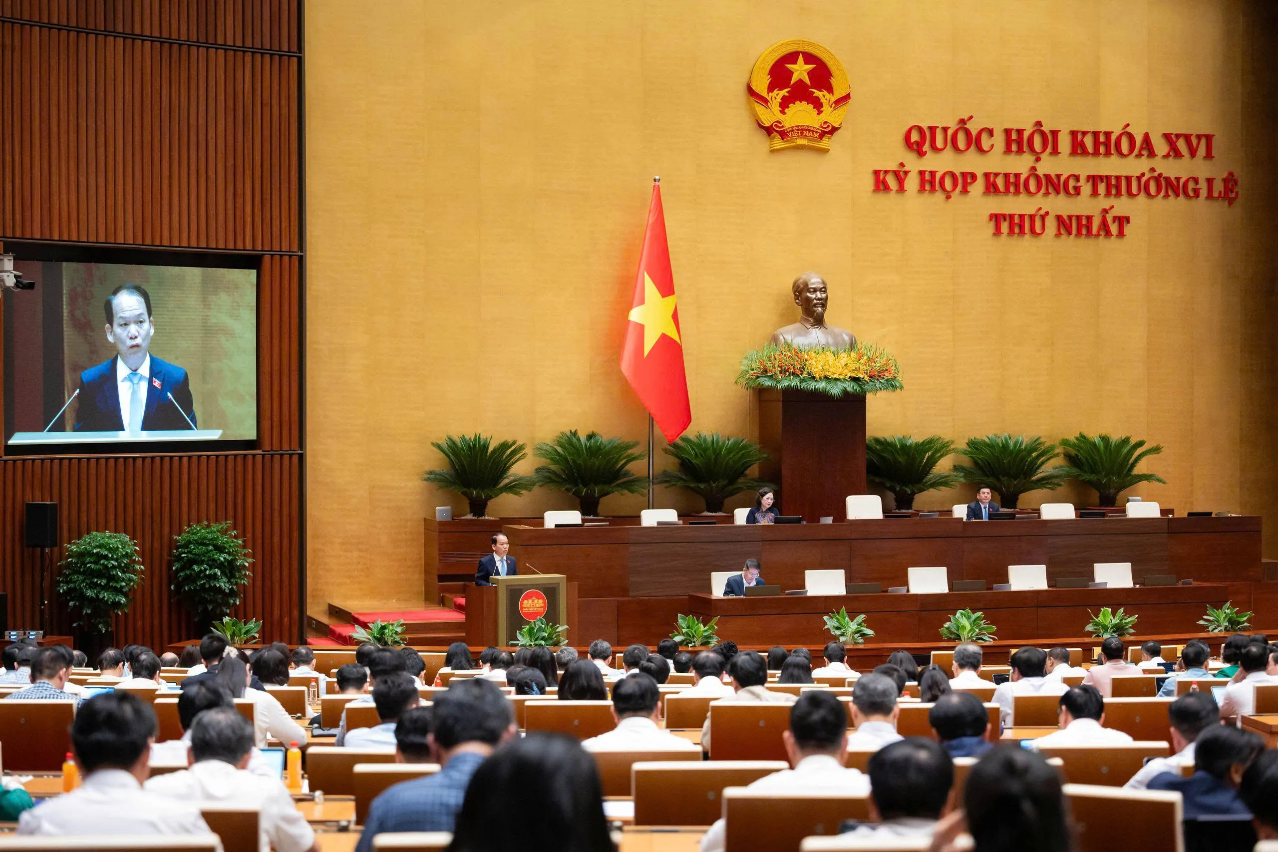 Quang cảnh Phiên họp