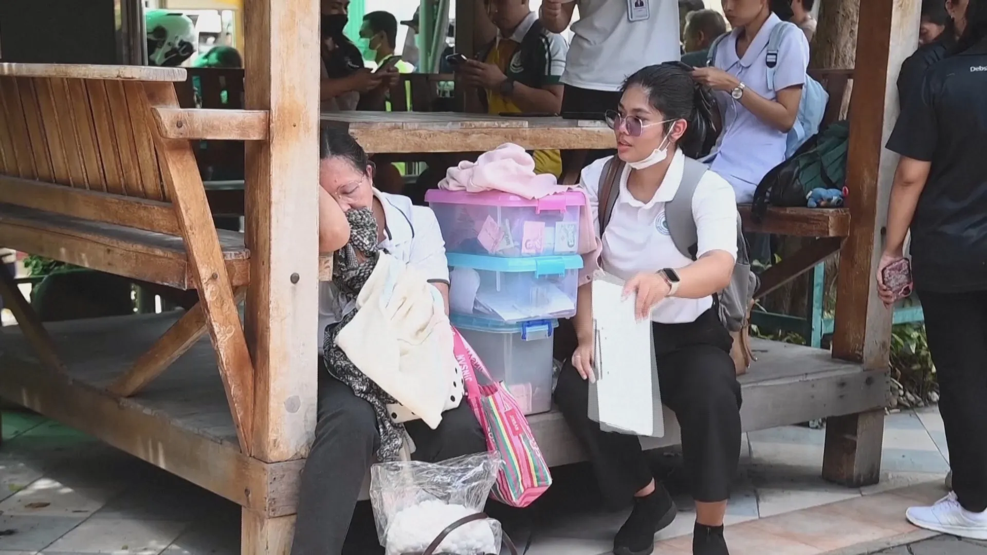  Trước khi đến trường, nghi phạm đã bắn chết ông bà nội tại nhà riêng