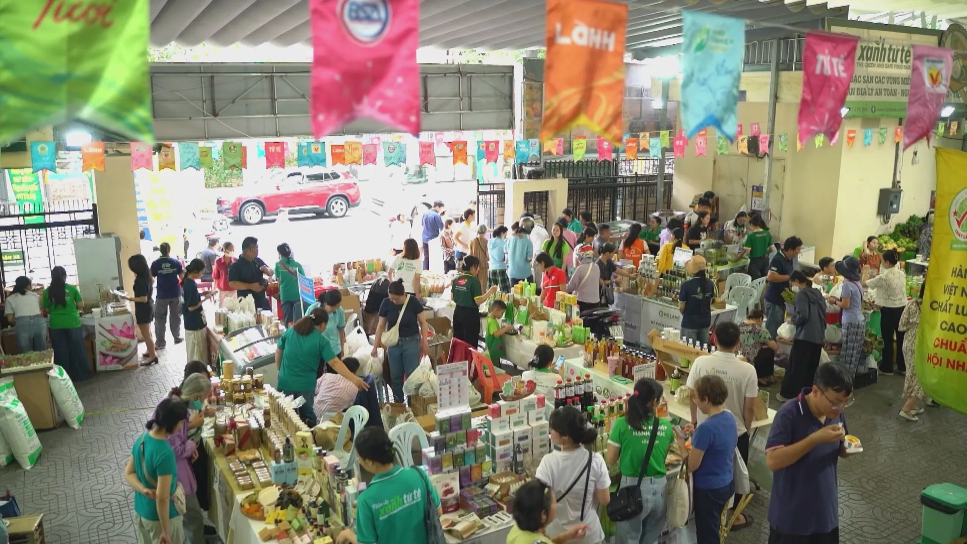 Ngoài điểm bán là siêu thị, nhà hàng và các bếp ăn tập thể, hiện nay, Hợp tác xã đã có thêm một điểm đến mới là các điểm cung ứng nông sản an toàn tại các phường trên địa bàn TP. Hồ Chí Minh