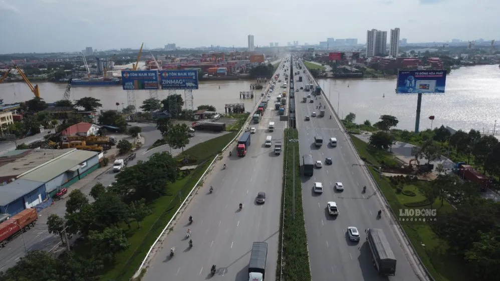 Khu vực cầu Đồng Nai trên Quốc lộ 1A là một trong những huyết mạch giao thông và là cửa ngõ phía Đông quan trọng nhất kết nối TP. Hồ Chí Minh với thành phố Đồng Nai - Ảnh: HAC - Lao Động