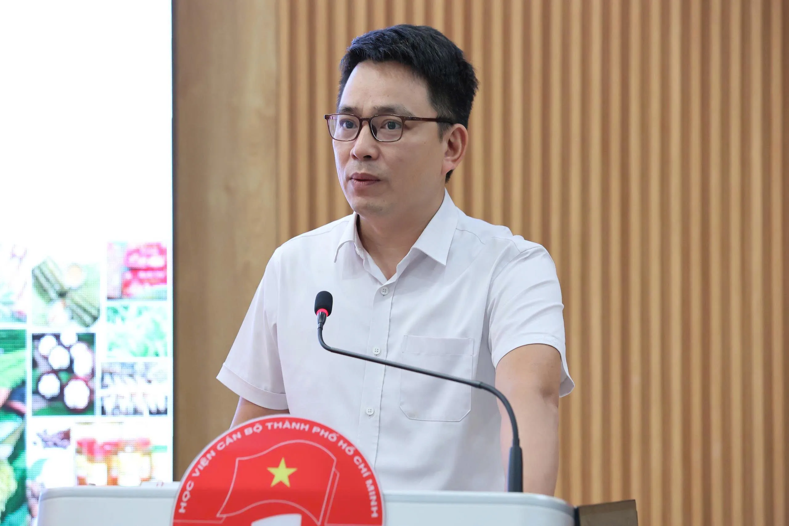 TP. Hồ Chí Minh tập huấn phát triển sản phẩm OCOP tiềm năng 5 sao - Ảnh 4. TP. Hồ Chí Minh tập huấn phát triển sản phẩm OCOP tiềm năng 5 sao - Ảnh 4.