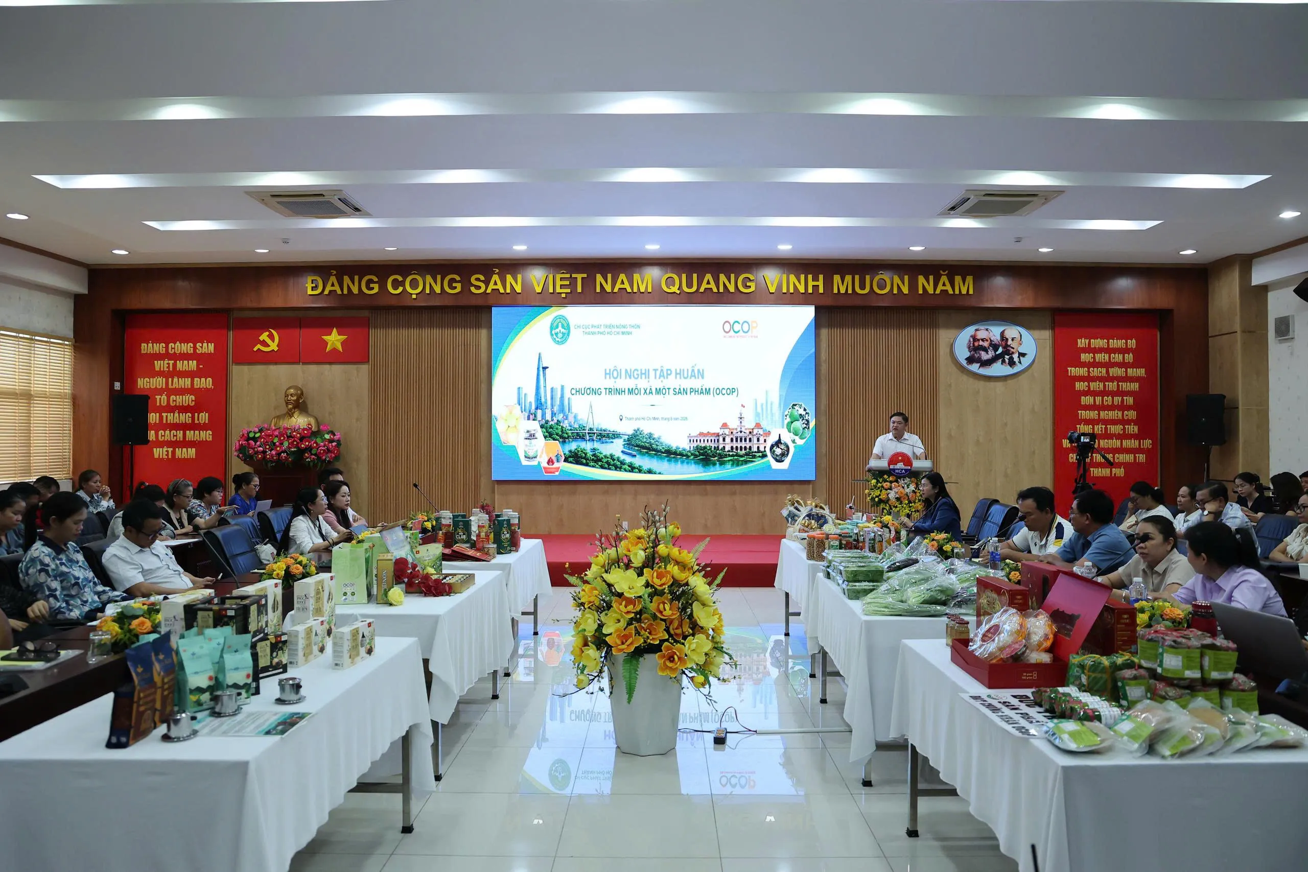 TP. Hồ Chí Minh tập huấn phát triển sản phẩm OCOP tiềm năng 5 sao - Ảnh 3. TP. Hồ Chí Minh tập huấn phát triển sản phẩm OCOP tiềm năng 5 sao - Ảnh 3.
