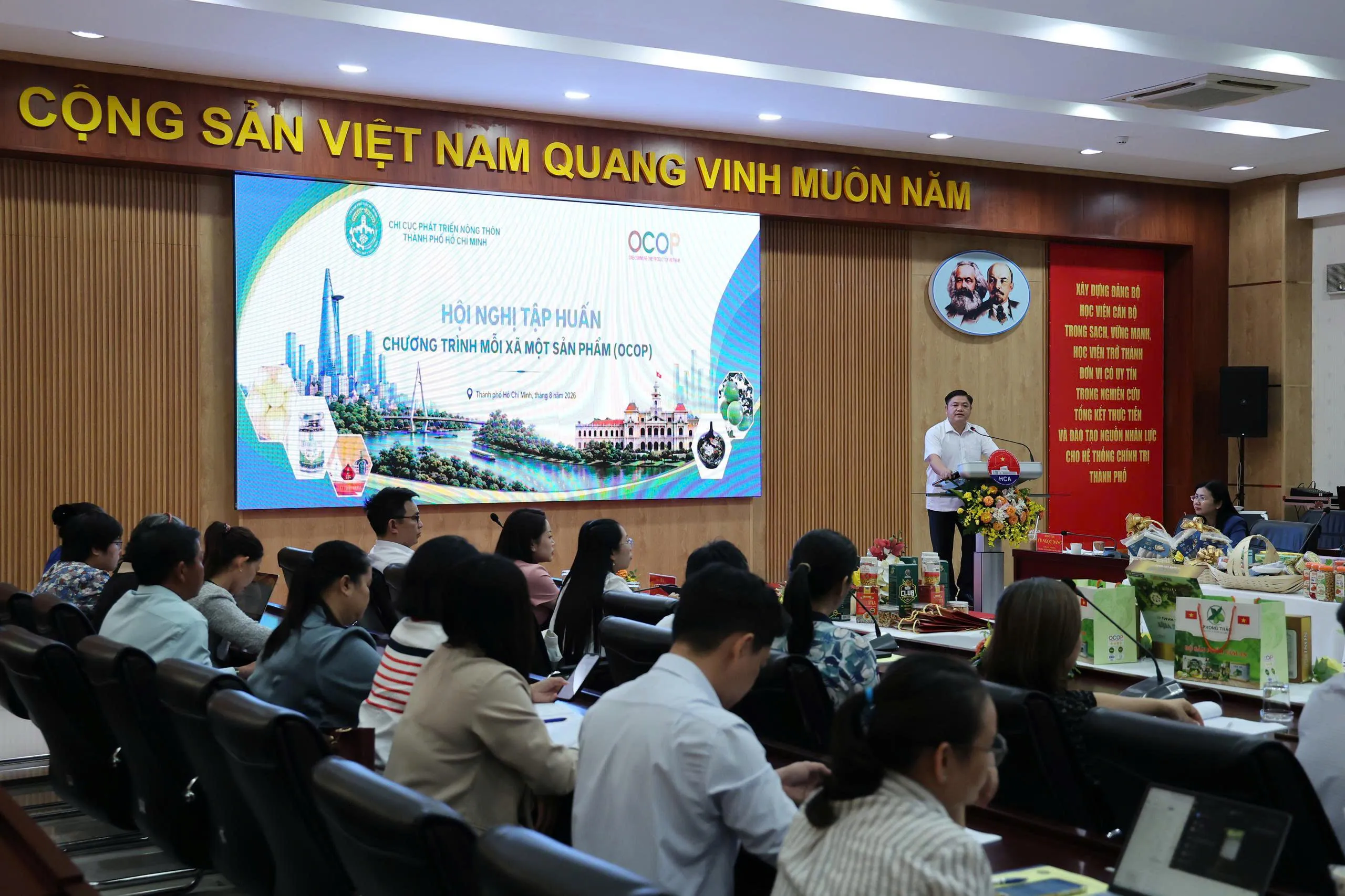 TP. Hồ Chí Minh tập huấn phát triển sản phẩm OCOP tiềm năng 5 sao - Ảnh 1.