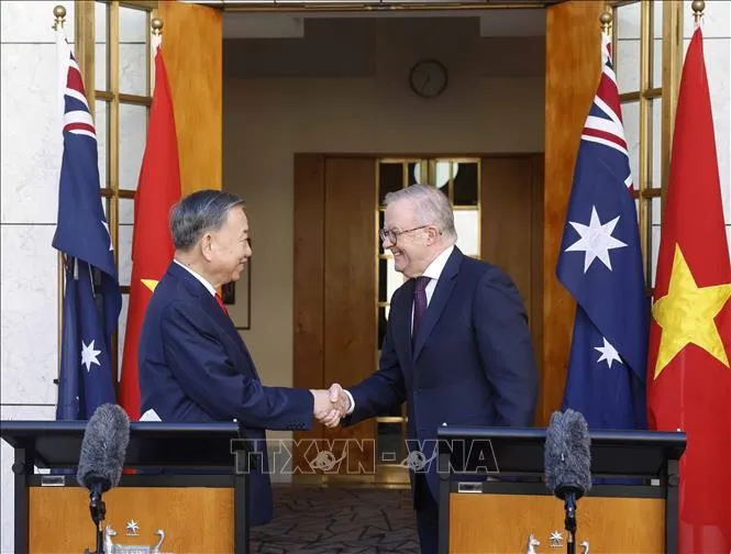 Tổng Bí thư, Chủ tịch nước Tô Lâm và Thủ tướng Australia Anthony Albanese gặp gỡ báo chí. Ảnh: Thống Nhất/TTXVN