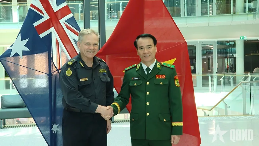 Trung tướng Vũ Trung Kiên, Ủy viên Trung ương Đảng, Tư lệnh Bộ đội Biên phòng gặp ngài Gavan Reynolds, Tư lệnh Lực lượng Biên giới Australia