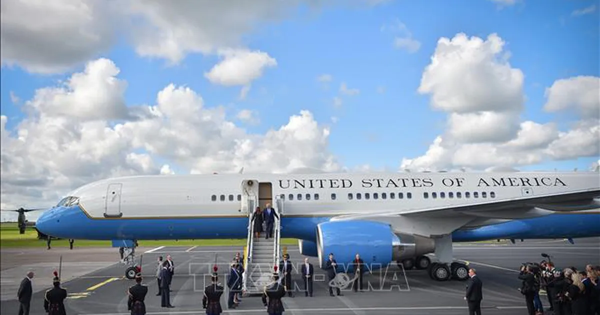 Tổng thống Trump lần đầu nói về vụ bí mật đổi máy bay