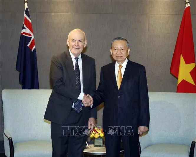 Tổng Bí thư, Chủ tịch nước Tô Lâm và ông Steven Joyce, Quyền Chủ tịch Hội Hữu nghị New Zealand - Việt Nam. Ảnh: Thống Nhất/TTXVN