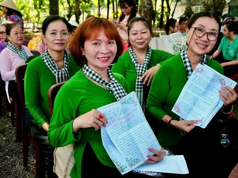 phu-nu-tp-viet-thu-gui-truong-sa_20260813132732