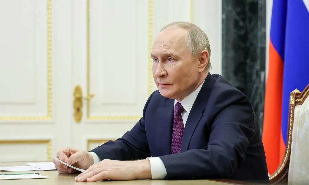 Tổng thống Putin cảnh báo đáp trả nếu phương Tây bắt giữ tàu Nga