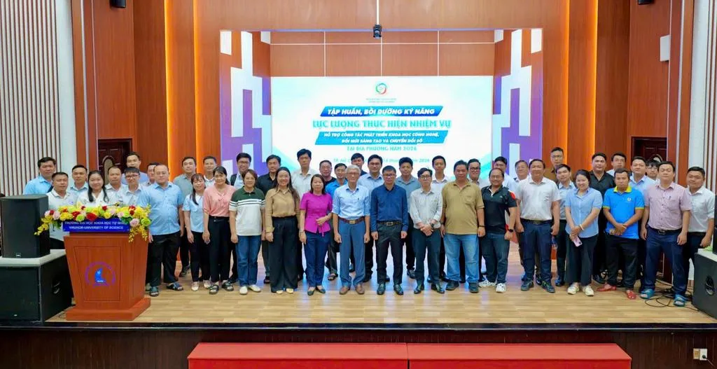 TPHCM tập huấn kỹ năng số, AI cho lực lượng hỗ trợ địa phương
