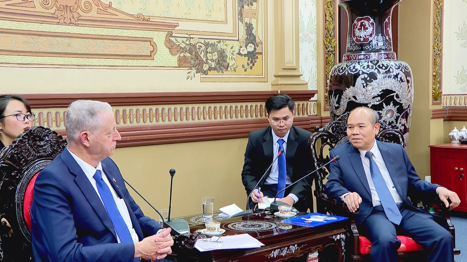 Lãnh đạo TP. Hồ Chí Minh tiếp Đại sứ Israel tại Việt Nam nhân dịp kết thúc nhiệm kỳ - Ảnh 2.