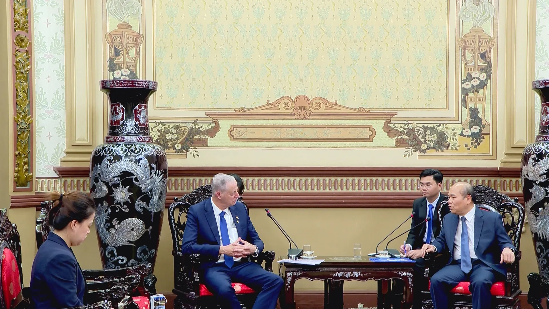 Lãnh đạo TP. Hồ Chí Minh tiếp Đại sứ Israel tại Việt Nam nhân dịp kết thúc nhiệm kỳ - Ảnh 3.