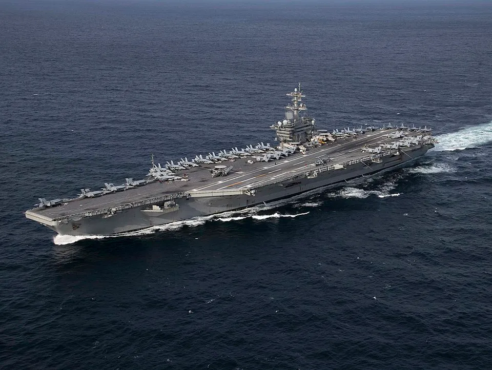 Tàu USS Abraham Lincoln - Ảnh wikipedia