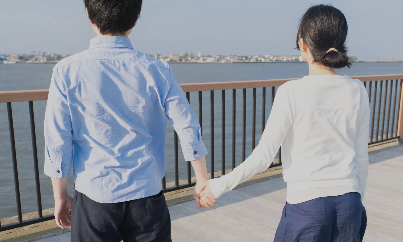 Chồng lộ clip nóng nhưng vẫn ngang nhiên hú hí với nhân tình