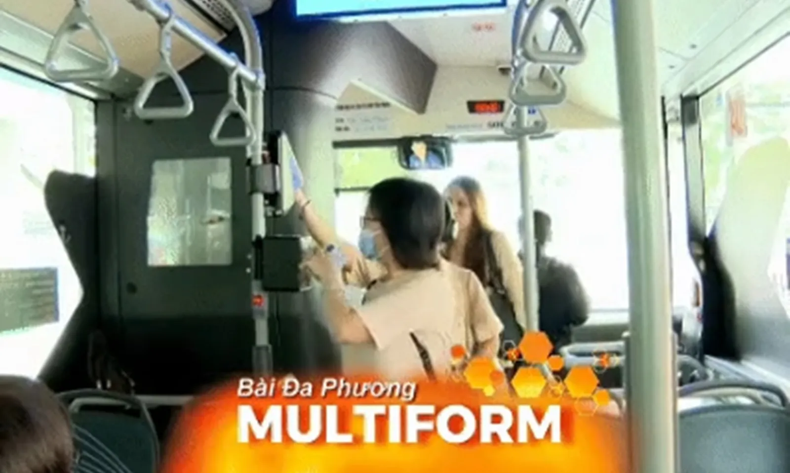 Hơn 13.000 hồ sơ đăng ký thẻ giao thông công cộng sau hơn một tuần