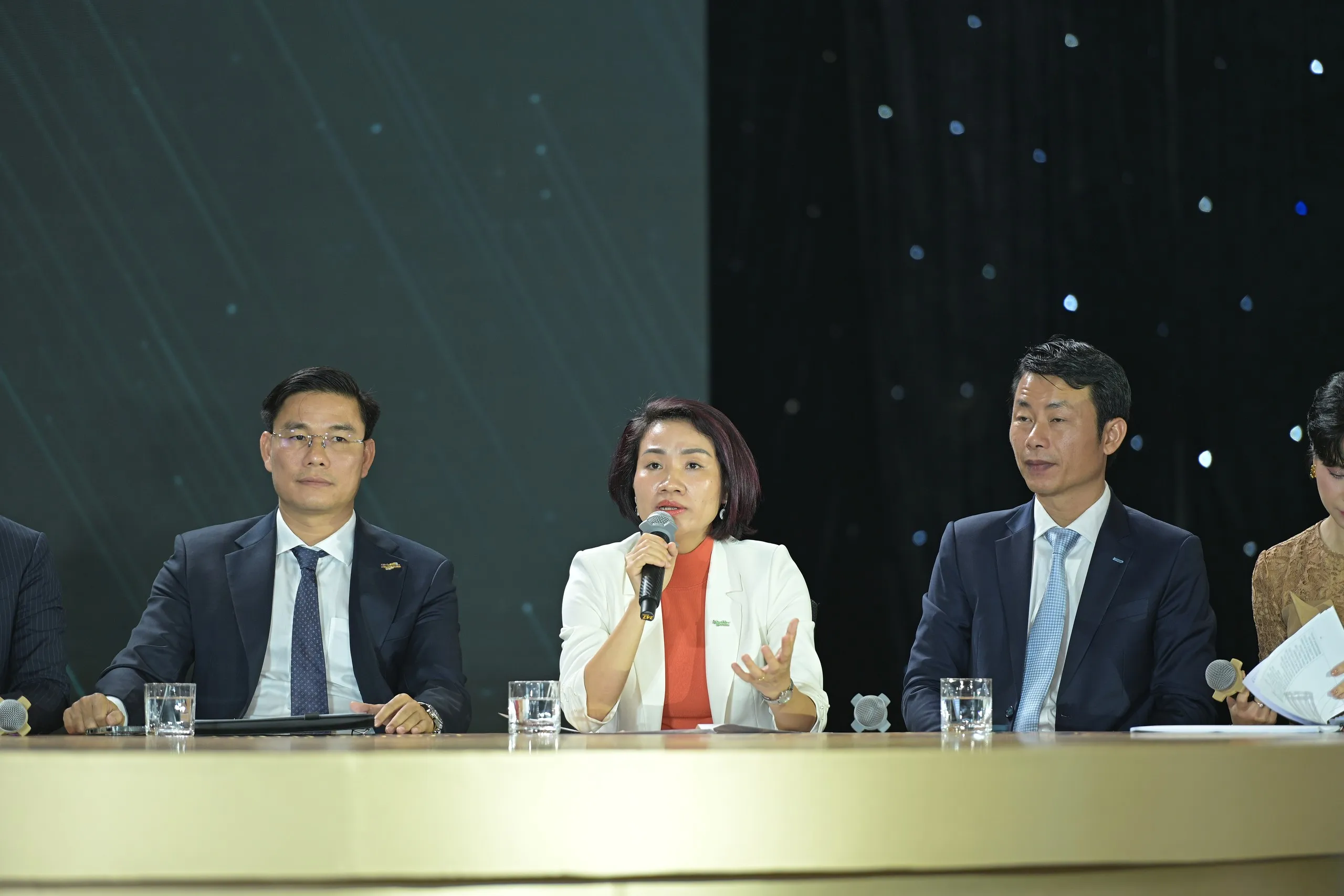 Đổi mới sáng tạo từ khu công nghiệp đến đô thị - Ảnh 3. Đổi mới sáng tạo từ khu công nghiệp đến đô thị - Ảnh 3.