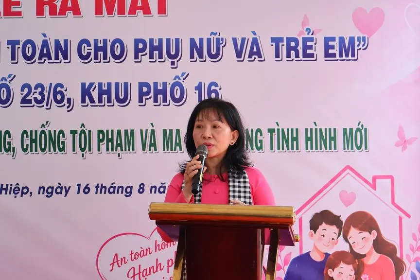 Bà Huỳnh Thị Thúy Phương – Phó Chủ tịch Hội Liên hiệp Phụ nữ TPHCM chia sẻ - Ảnh: Kim Anh