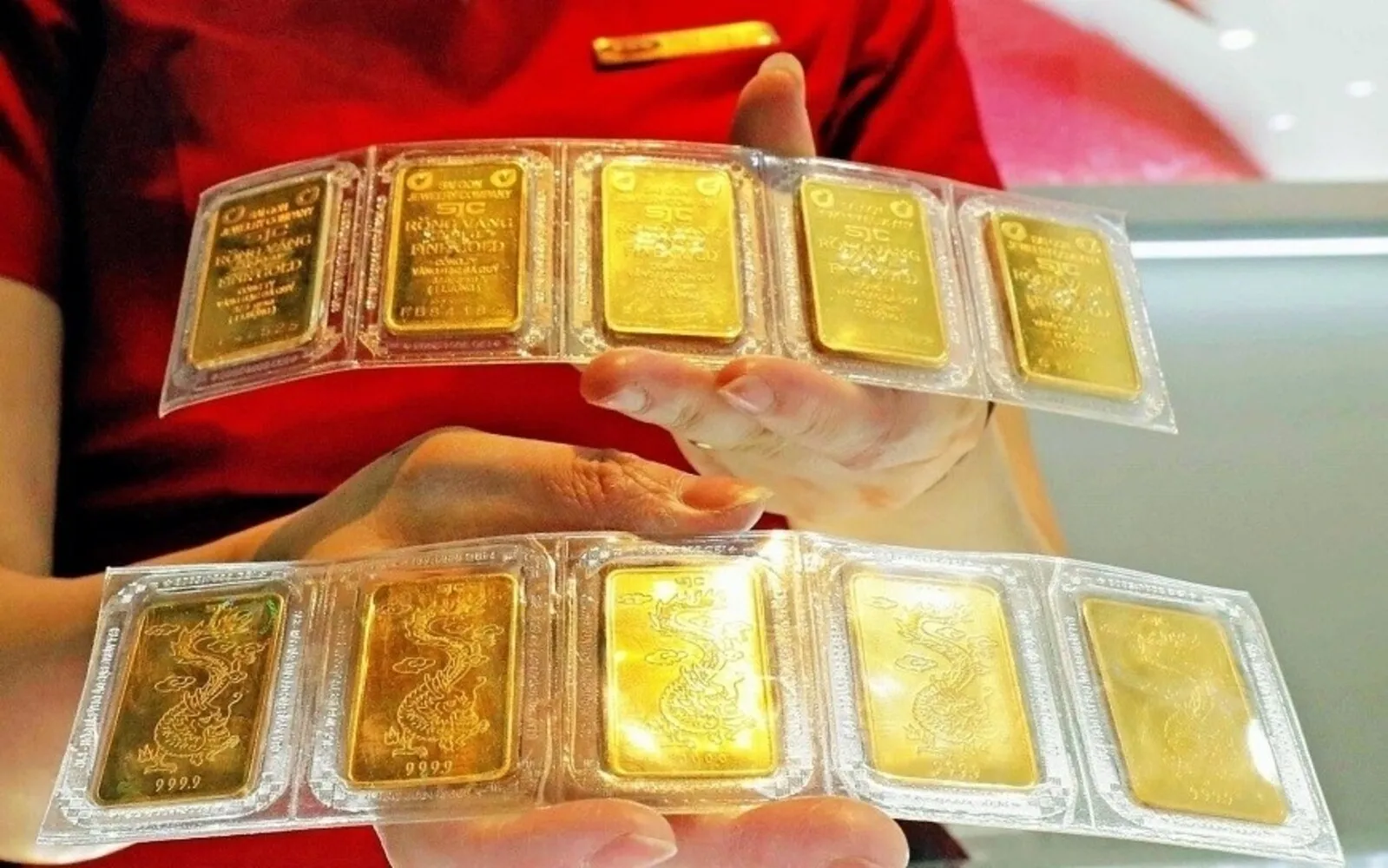 Giá vàng chiều 16-8 Vàng SJC giữ mốc 144 triệu đồnglượng - Ảnh 1