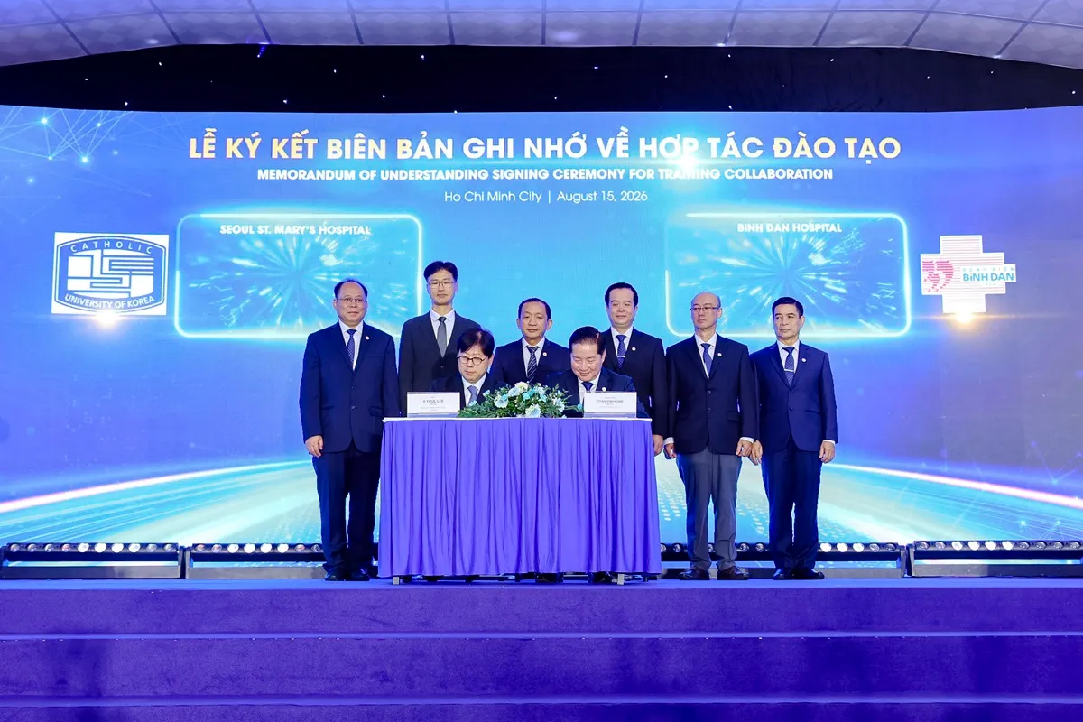 Ký kết biên bản ghi nhớ hợp tác giữa Bệnh viện Bình Dân và Bệnh viện St. Mary Seoul_ Hàn Quốc
