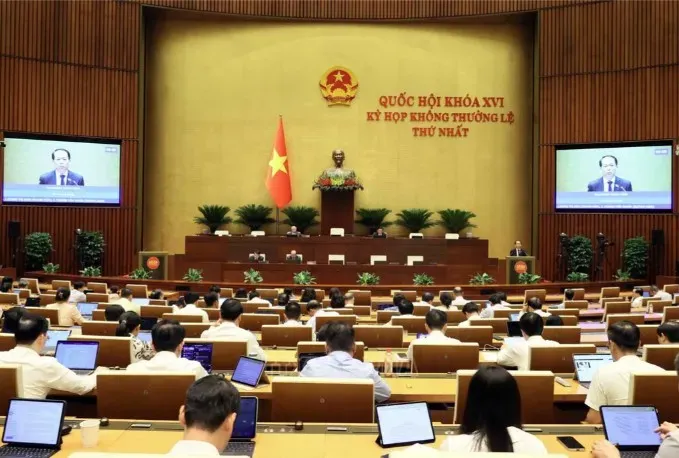 Kỳ họp không thường lệ thứ nhất, Quốc hội khóa XVI: Tiếp tục thảo luận các định hướng chính sách lớn Kỳ họp không thường lệ thứ nhất, Quốc hội khóa XVI: Tiếp tục thảo luận các định hướng chính sách lớn