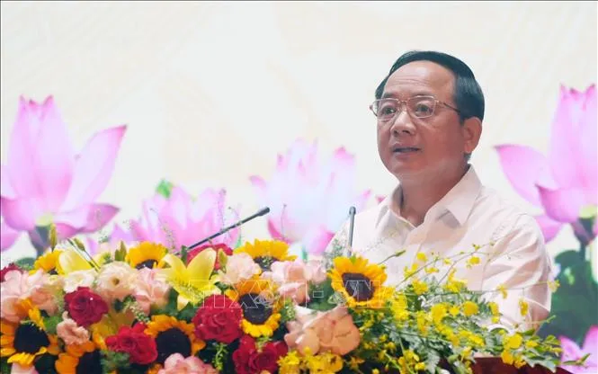 Đồng chí Trịnh Văn Quyết - Ủy viên Bộ Chính trị, Bí thư Trung ương Đảng, Trưởng Ban Tuyên giáo Trung ương, Phó Trưởng Ban Thường trực Ban Chỉ đạo 35 Trung ương dự và chỉ đạo Hội nghị