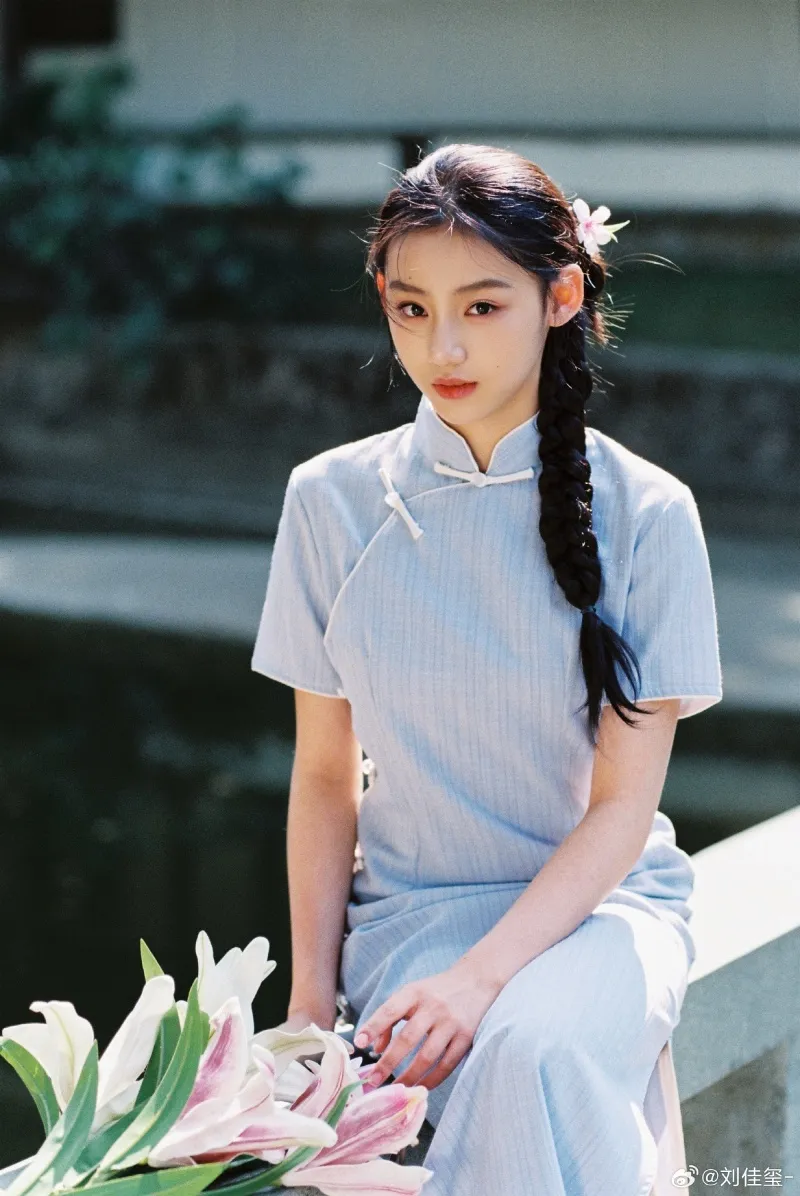 Lưu Giai Tỉ - Ảnh: weibo