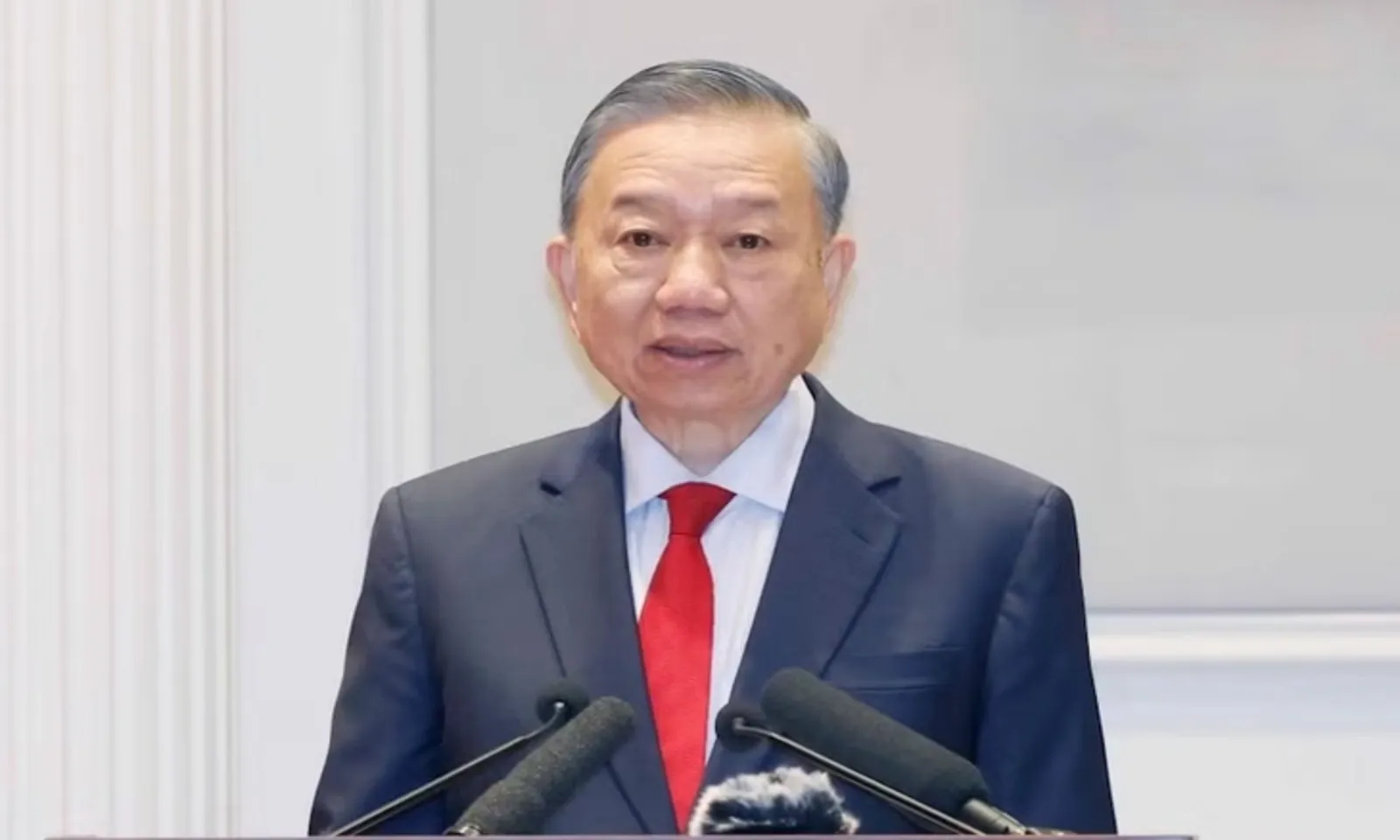 Tổng Bí thư, Chủ tịch nước Tô Lâm trao Huân chương Hồ Chí Minh cho 5 nguyên Ủy viên Bộ Chính trị - Ảnh 1