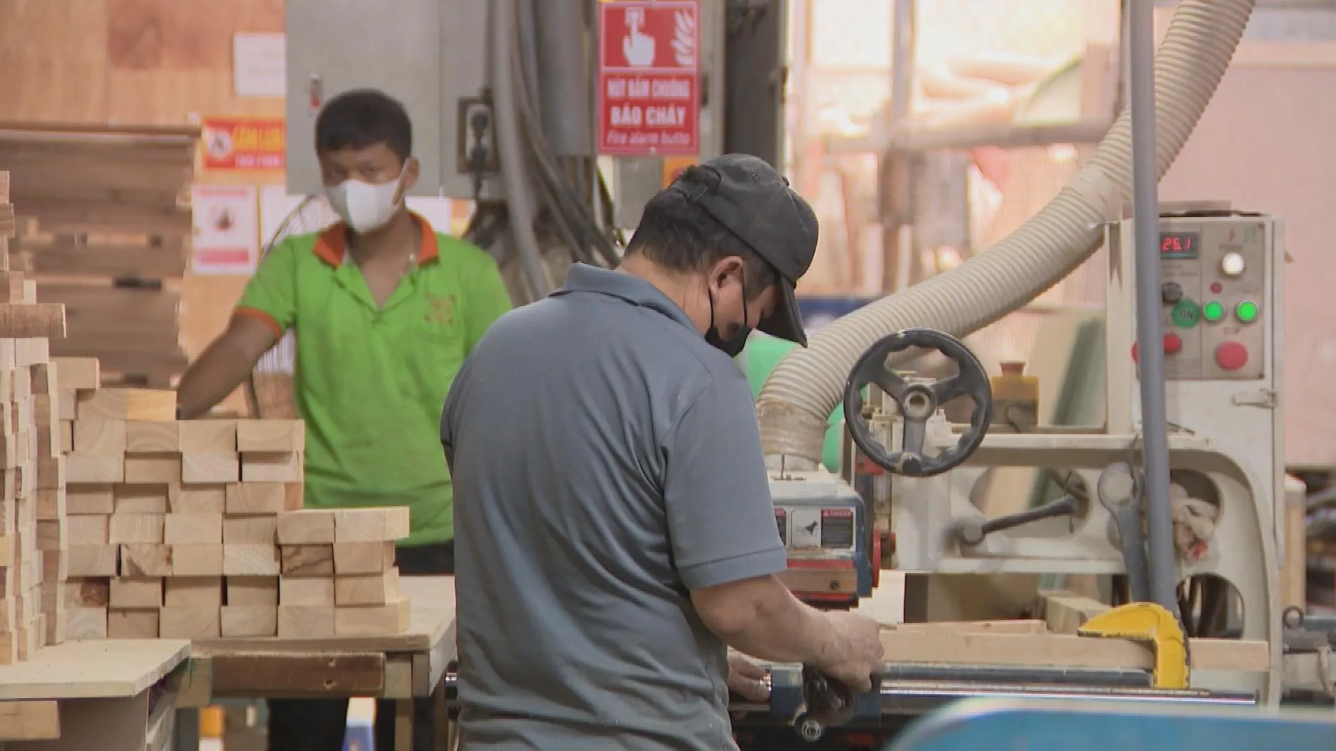 TP. Hồ Chí Minh tìm nguyên nhân hơn 38.000 doanh nghiệp rời thị trường - Ảnh 3. TP. Hồ Chí Minh tìm nguyên nhân hơn 38.000 doanh nghiệp rời thị trường - Ảnh 3.