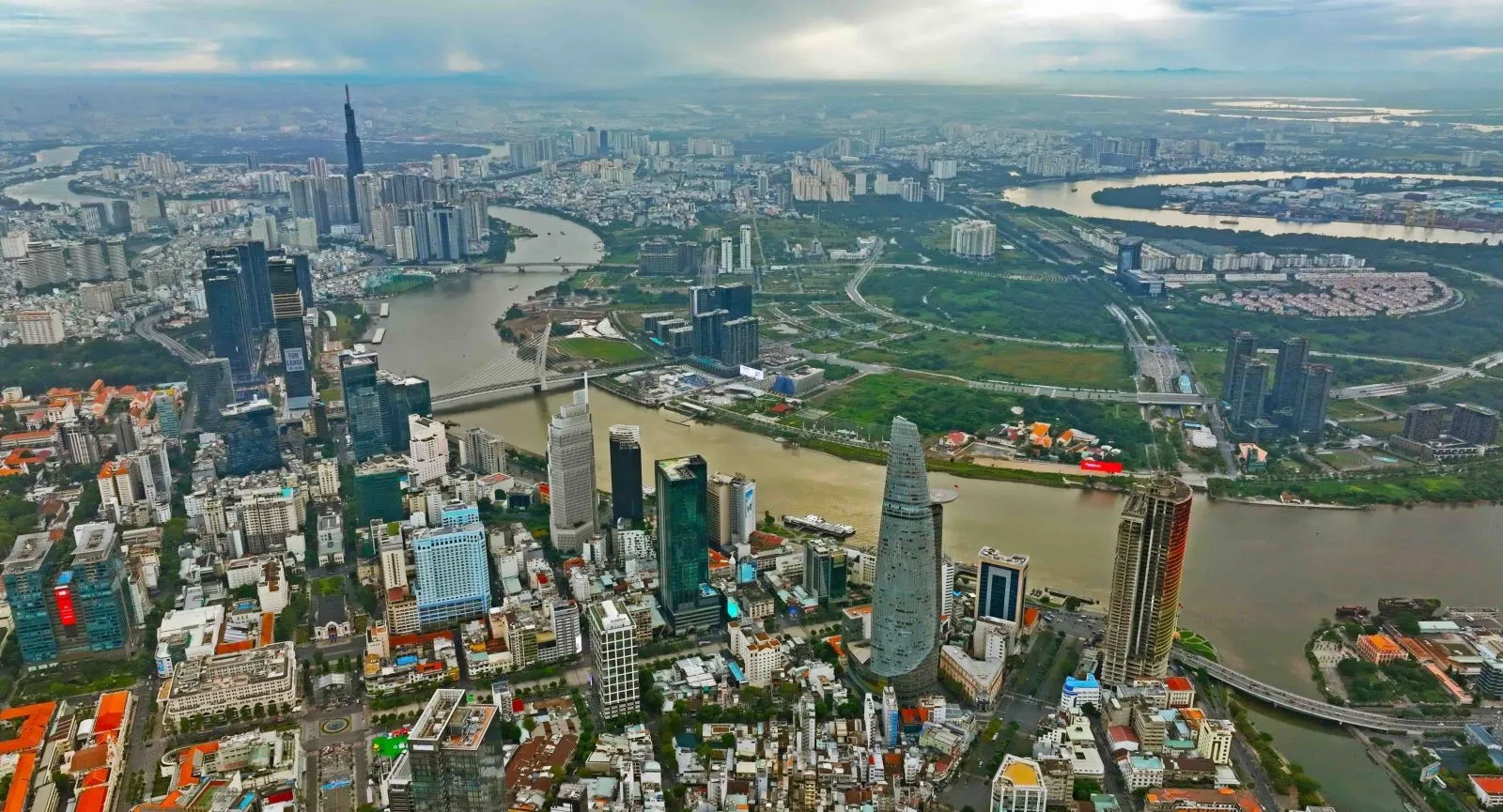 Việt Nam hướng tới mục tiêu trở thành nước phát triển, thu nhập cao vào năm 2045 (Ảnh minh họa: TTXVN)