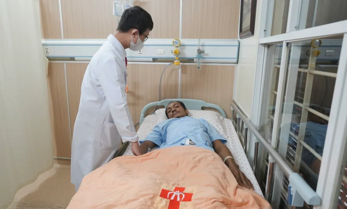 Cứu sống nam bệnh nhân bị chẩn đoán nhầm ung thư đầu tụy