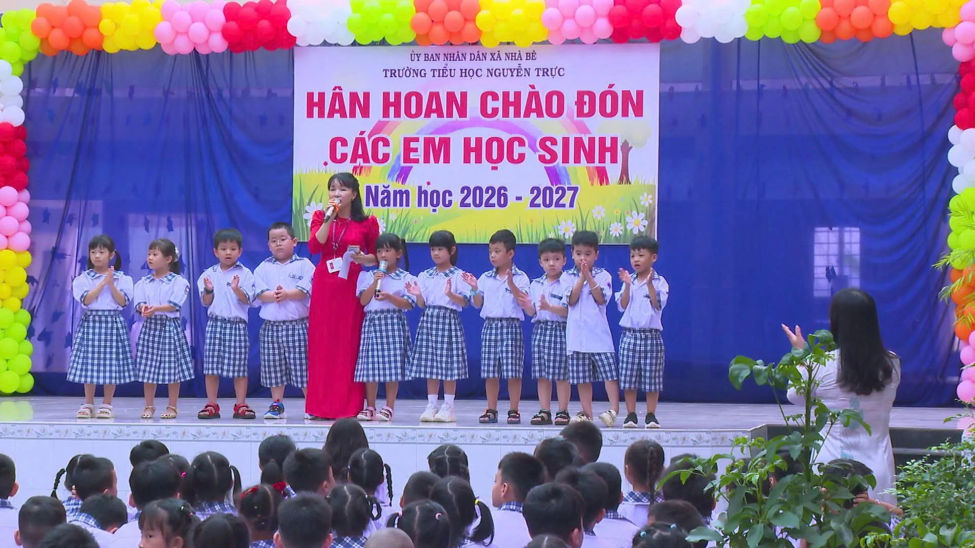 h1-Hoạt động chào đón các em học sinh trong ngày tựu trường năm học 2026 - 2027