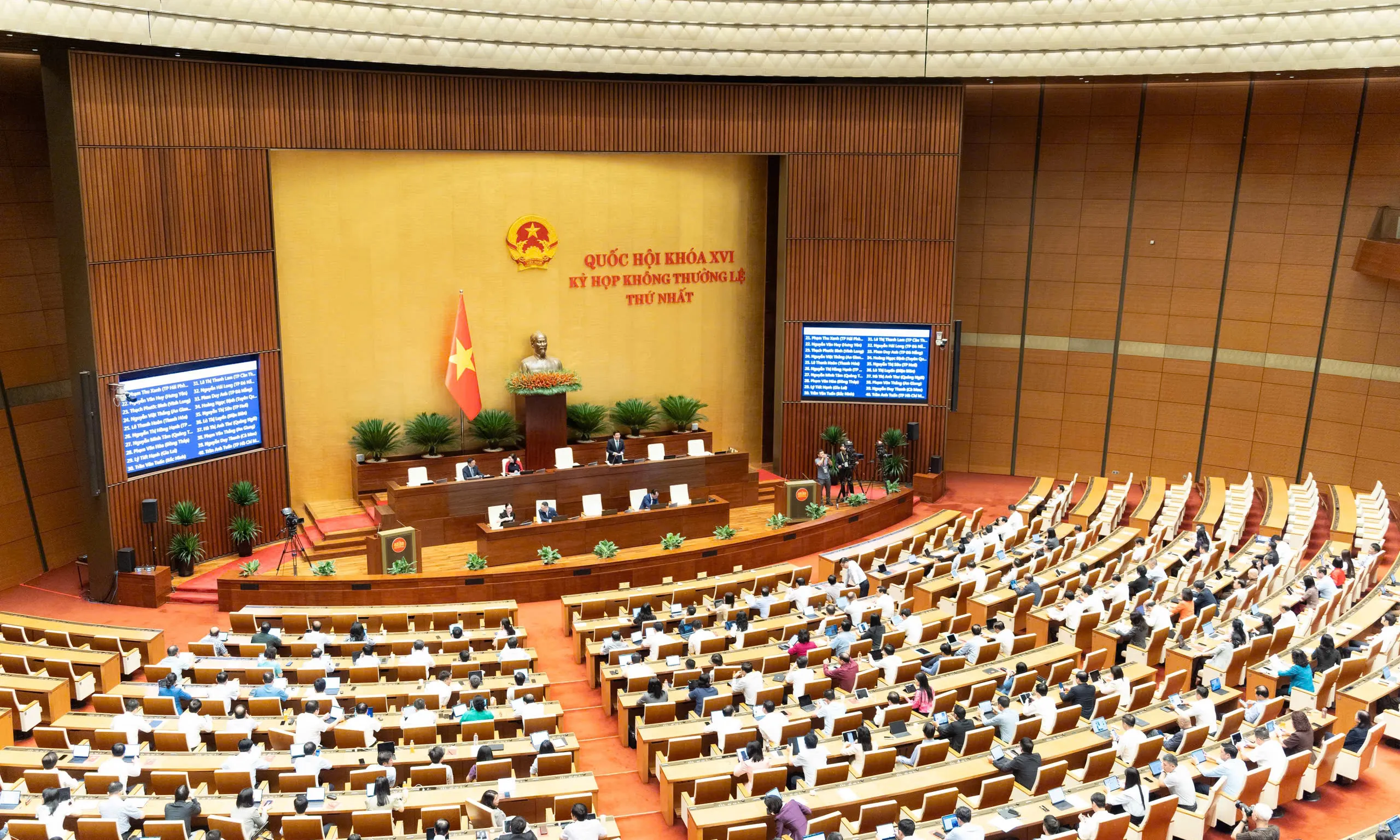 Quốc hội thảo luận sửa Luật Đất đai năm 2024