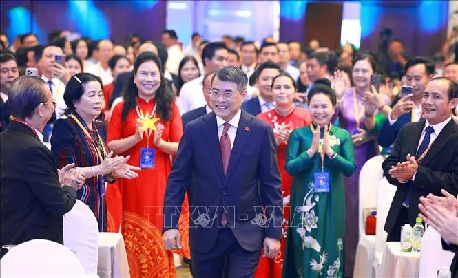 Thủ tướng Lê Minh Hưng dự Lễ kỷ niệm 20 năm thành lập Hiệp hội Doanh nghiệp nhỏ và vừa Việt Nam (Ảnh: Dương Giang/TTXVN)