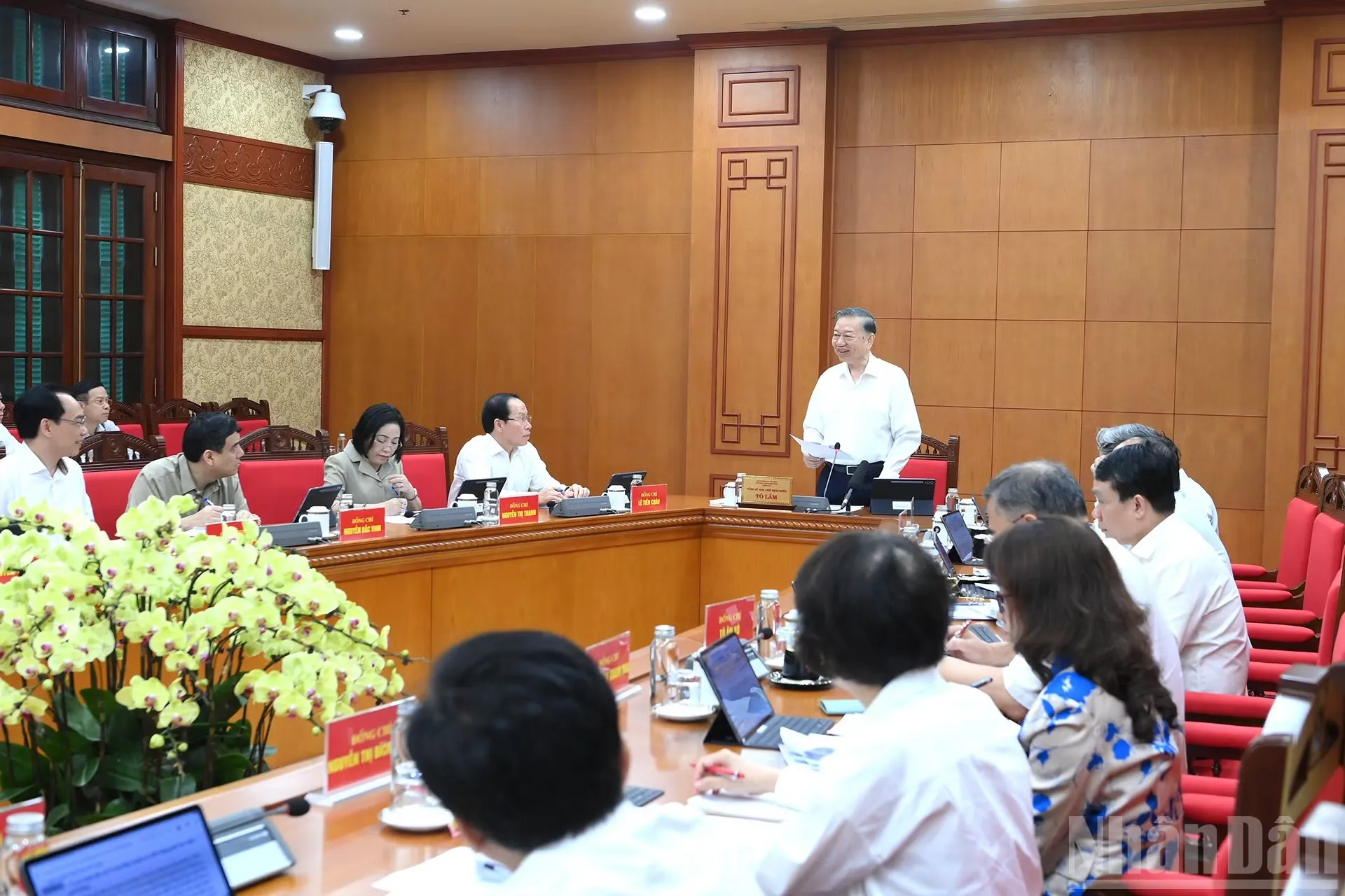 Tổng Bí thư, Chủ tịch nước Tô Lâm làm việc với các cơ quan liên quan về đánh giá kết quả 1 năm triển khai thực hiện Nghị quyết số 71-NQTW - Ảnh 2