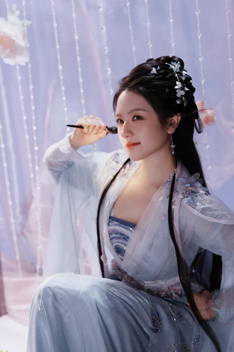 Lý Lan Địch - Ảnh: weibo