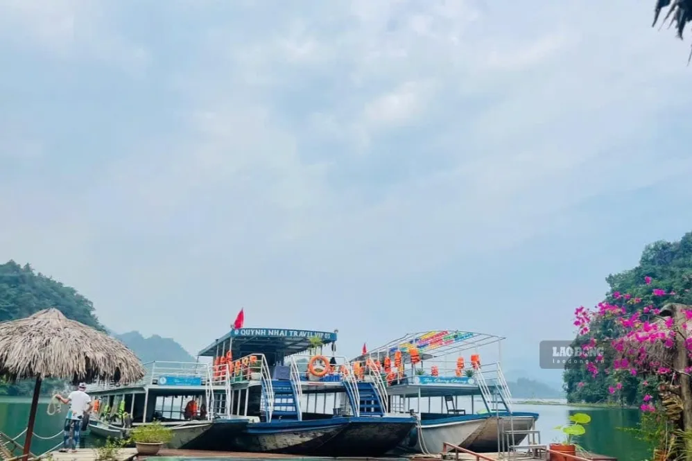 Gỡ vướng tàu du lịch lòng hồ Sơn La cần đúng luật và bảo đảm an toàn  - Ảnh 5.