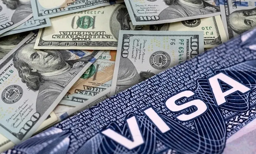 Mỹ tạm dừng lịch phỏng vấn visa trên toàn cầu